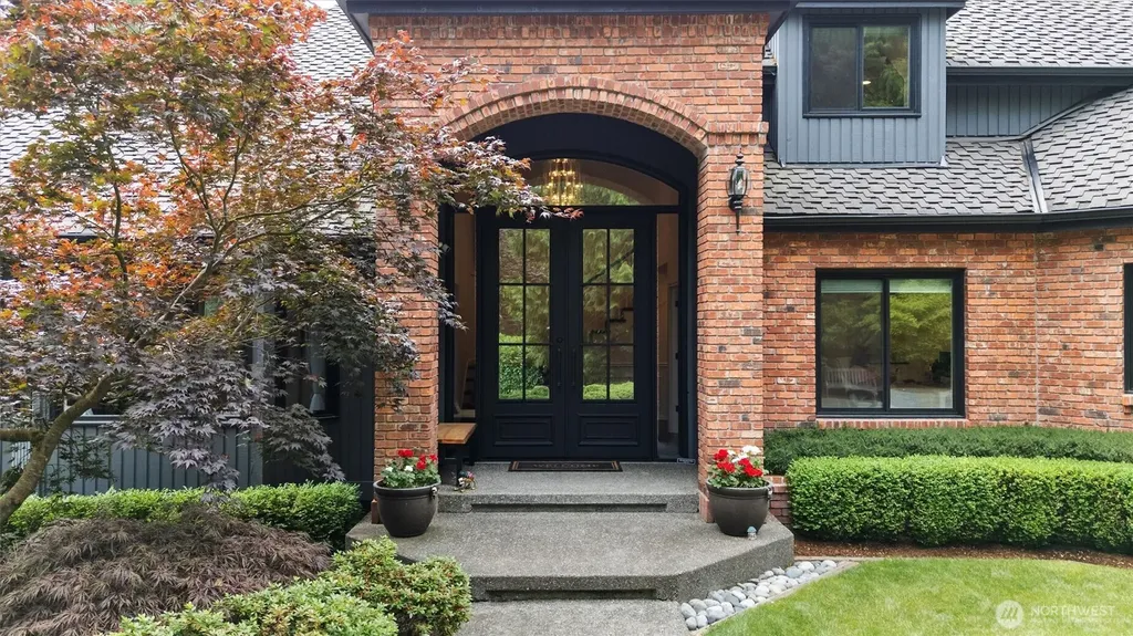 1017 221st Avenue SE Sammamish WA 98075
