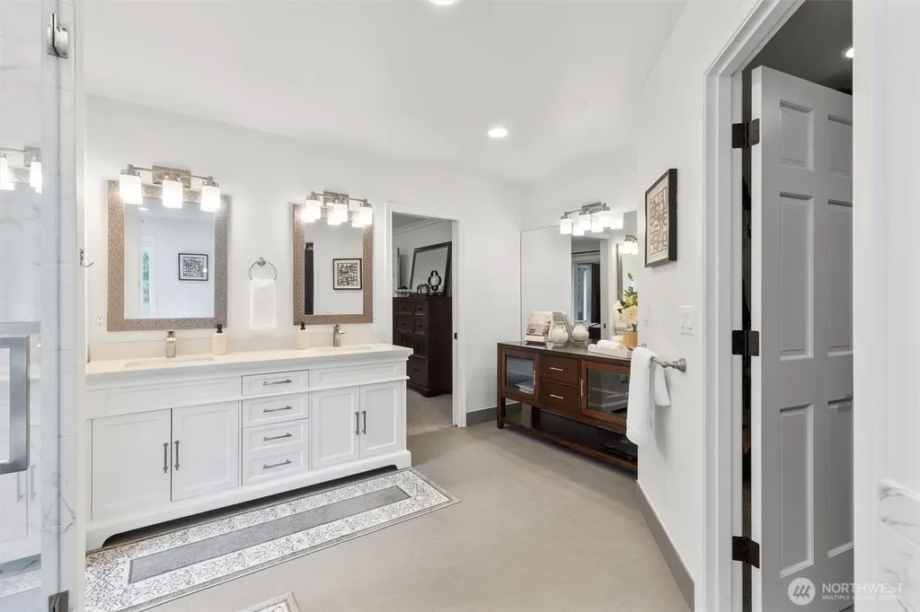 1017 221st Avenue SE Sammamish WA 98075