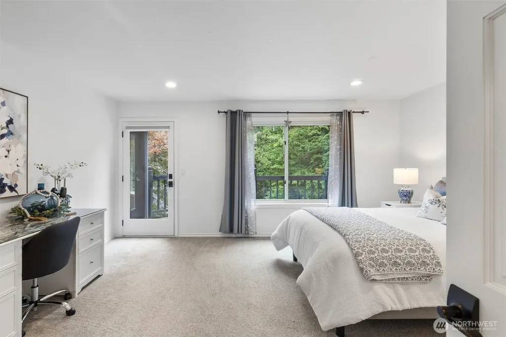1017 221st Avenue SE Sammamish WA 98075