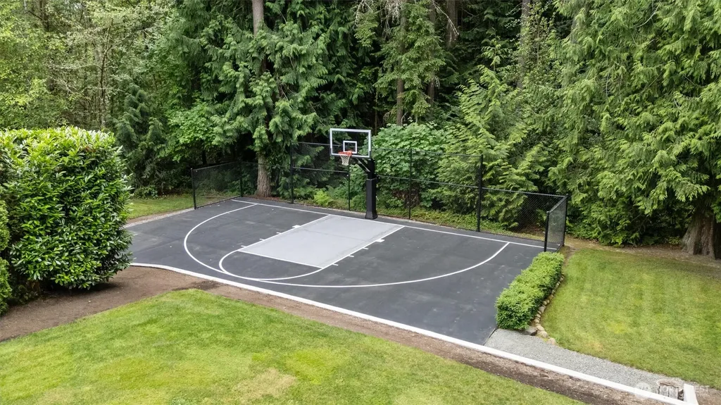 1017 221st Avenue SE Sammamish WA 98075