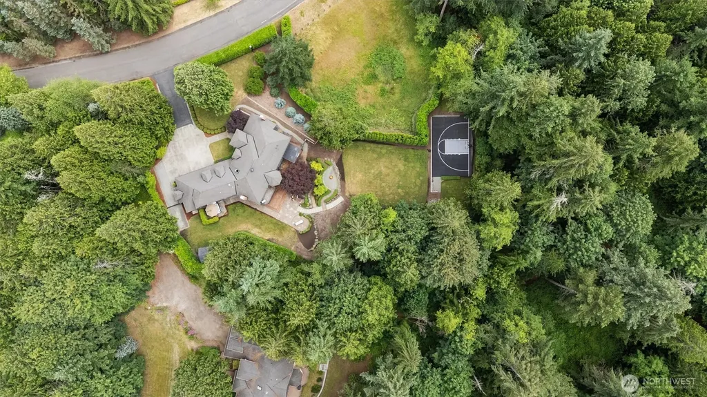 1017 221st Avenue SE Sammamish WA 98075