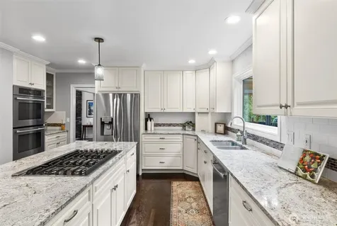 1017 221st Avenue SE Sammamish WA 98075