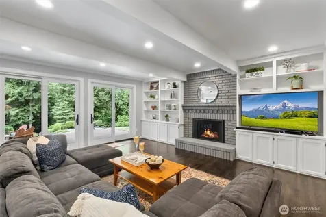 1017 221st Avenue SE Sammamish WA 98075