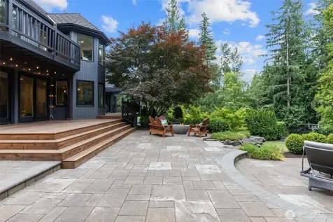 1017 221st Avenue SE Sammamish WA 98075