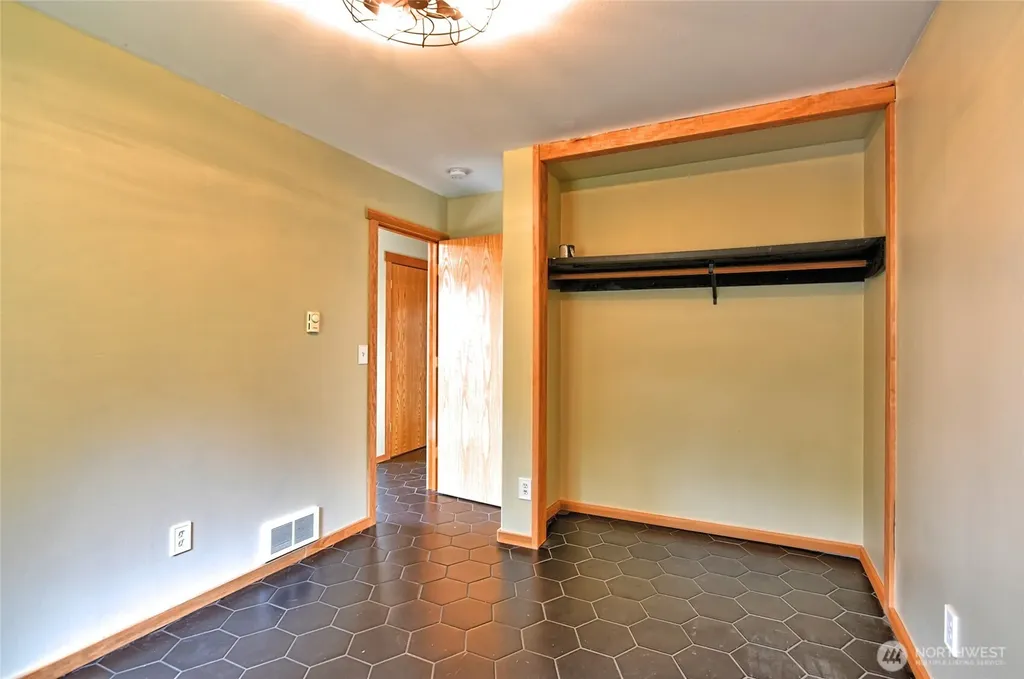 305 Baker Way Camano Island WA 98282