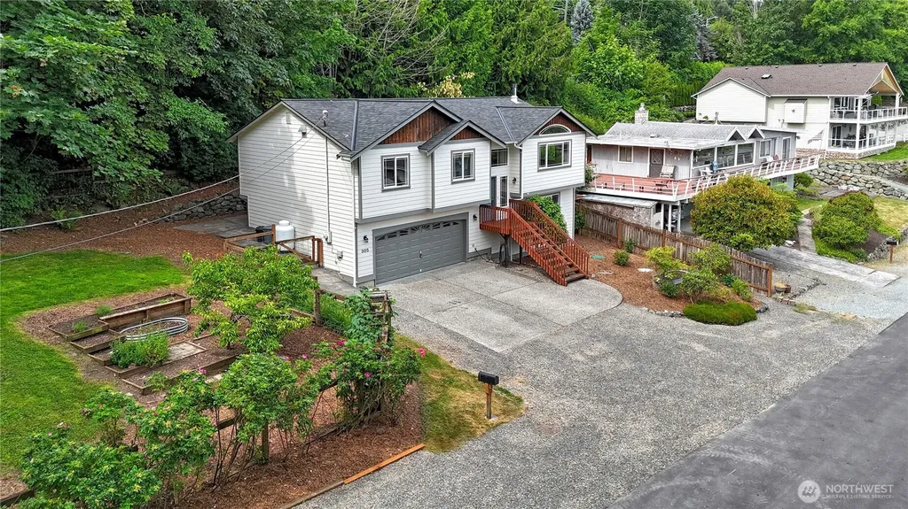 305 Baker Way Camano Island WA 98282