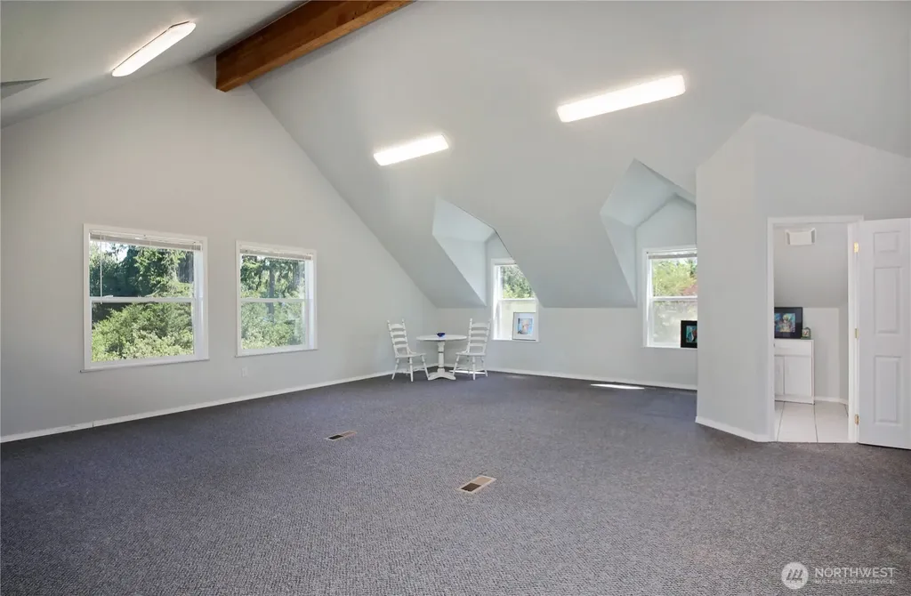 6621 Sills Road Clinton WA 98236