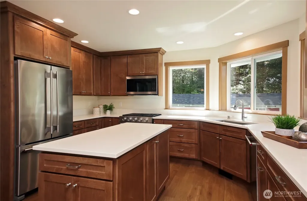 6621 Sills Road Clinton WA 98236
