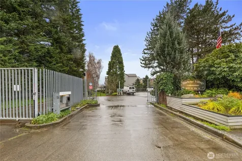 6121 NE 175th Street Kenmore WA 98028
