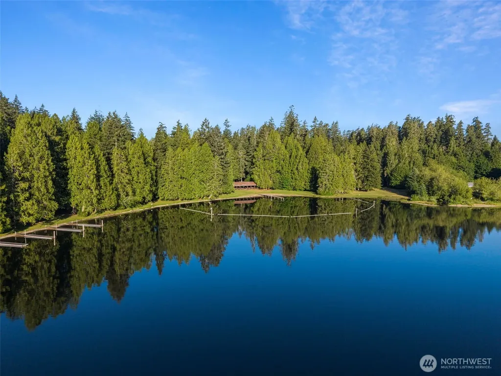 1052 E Mason Lake Drive W Grapeview WA 98546