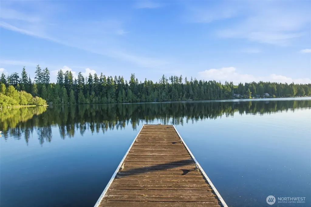 1052 E Mason Lake Drive W Grapeview WA 98546