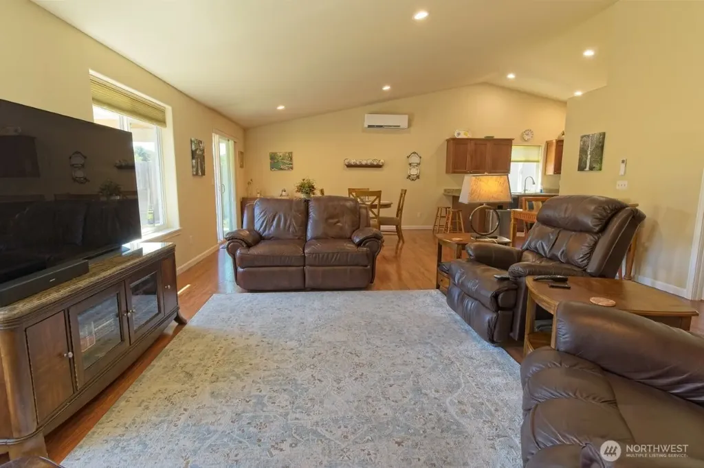 51 Jara Way Sequim WA 98382