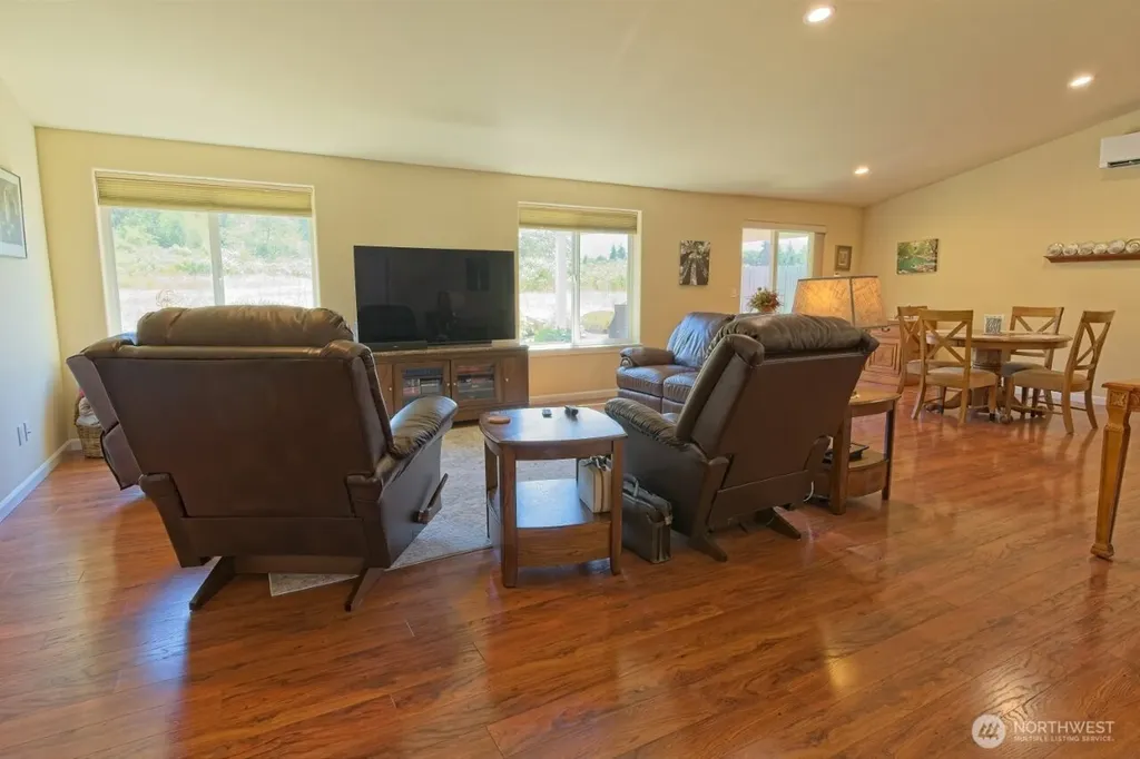 51 Jara Way Sequim WA 98382