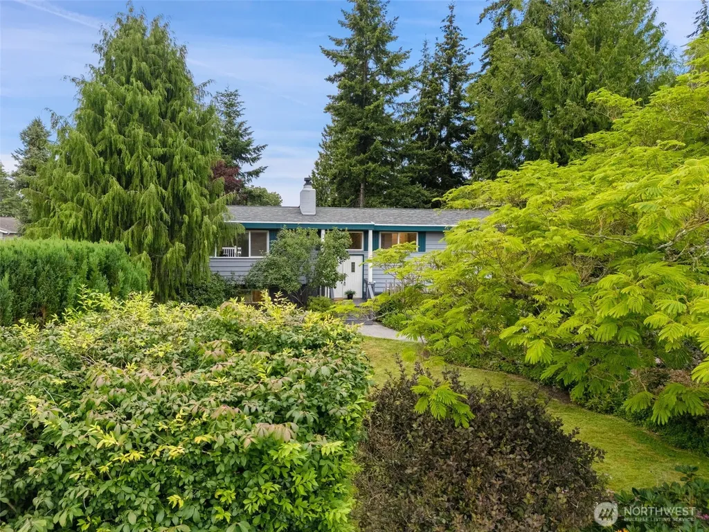 1011 Carol Way Edmonds WA 98020