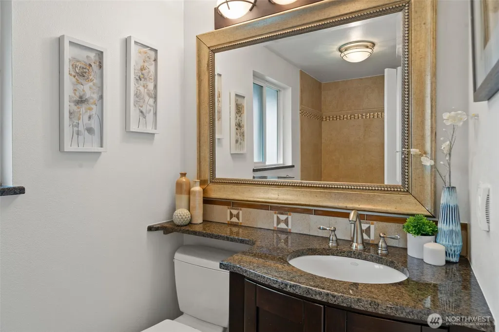 1011 Carol Way Edmonds WA 98020