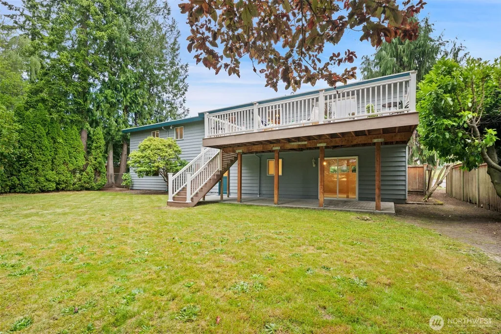 1011 Carol Way Edmonds WA 98020