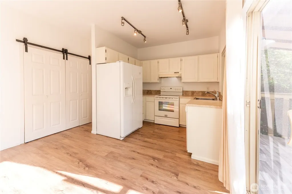 4326 156th Street SW Lynnwood WA 98087