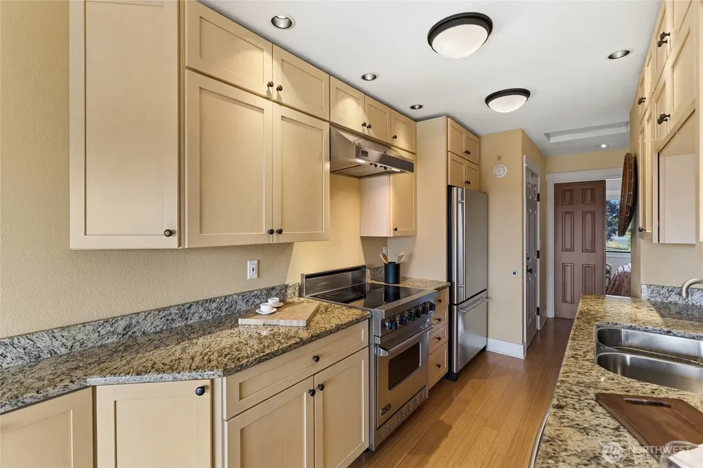 26435 Pennsylvania Avenue NE Kingston WA 98346