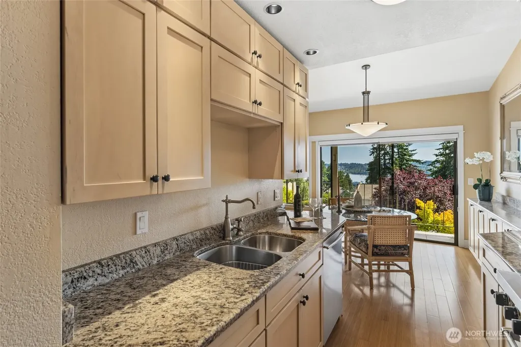 26435 Pennsylvania Avenue NE Kingston WA 98346