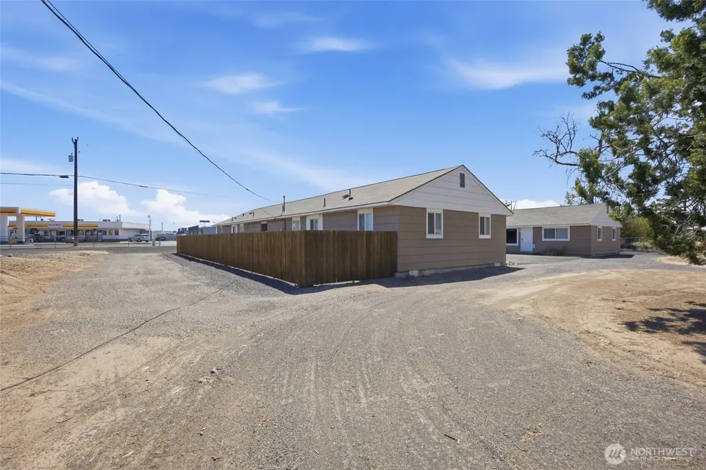 329 S Gibby Road Moses Lake WA 98837