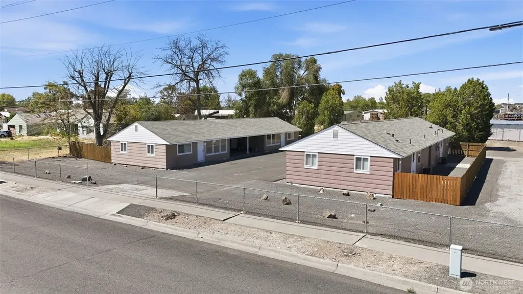 329 S Gibby Road Moses Lake WA 98837