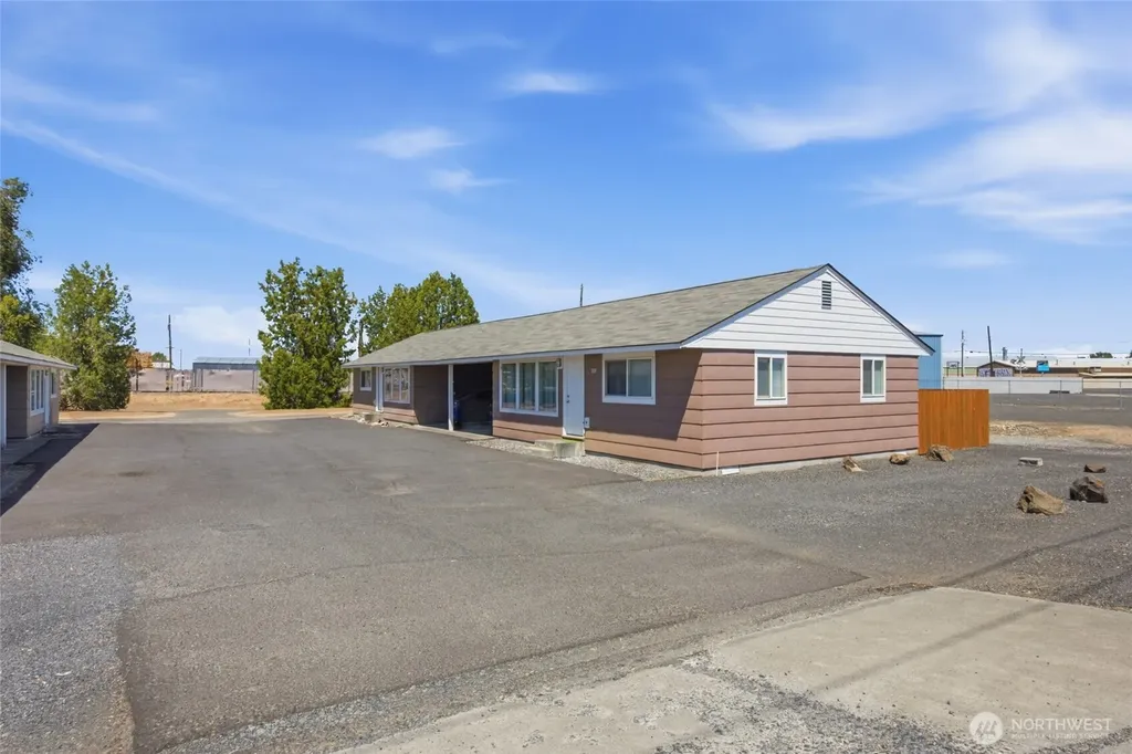 329 S Gibby Road Moses Lake WA 98837