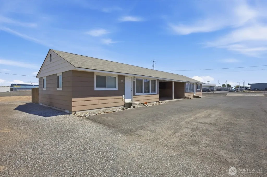 329 S Gibby Road Moses Lake WA 98837