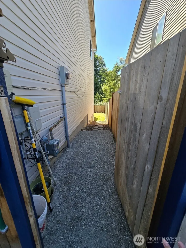 6608 79th Drive NE Marysville WA 98270