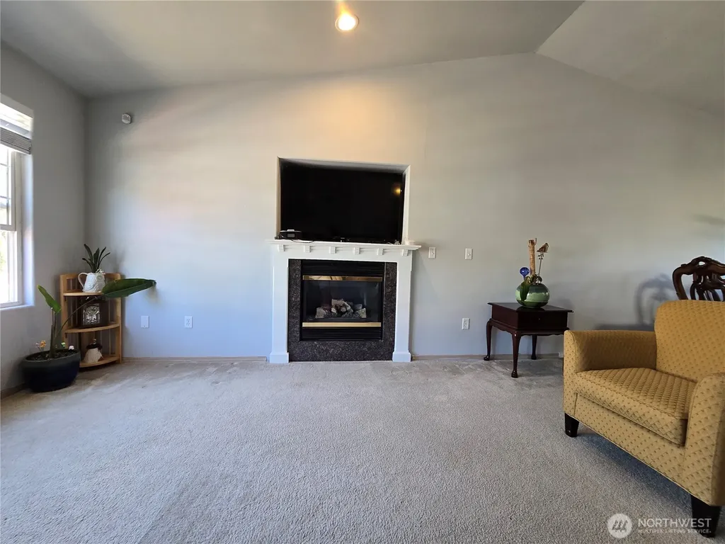 6608 79th Drive NE Marysville WA 98270