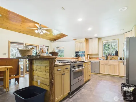 13995 Brae Burn Leavenworth WA 98826