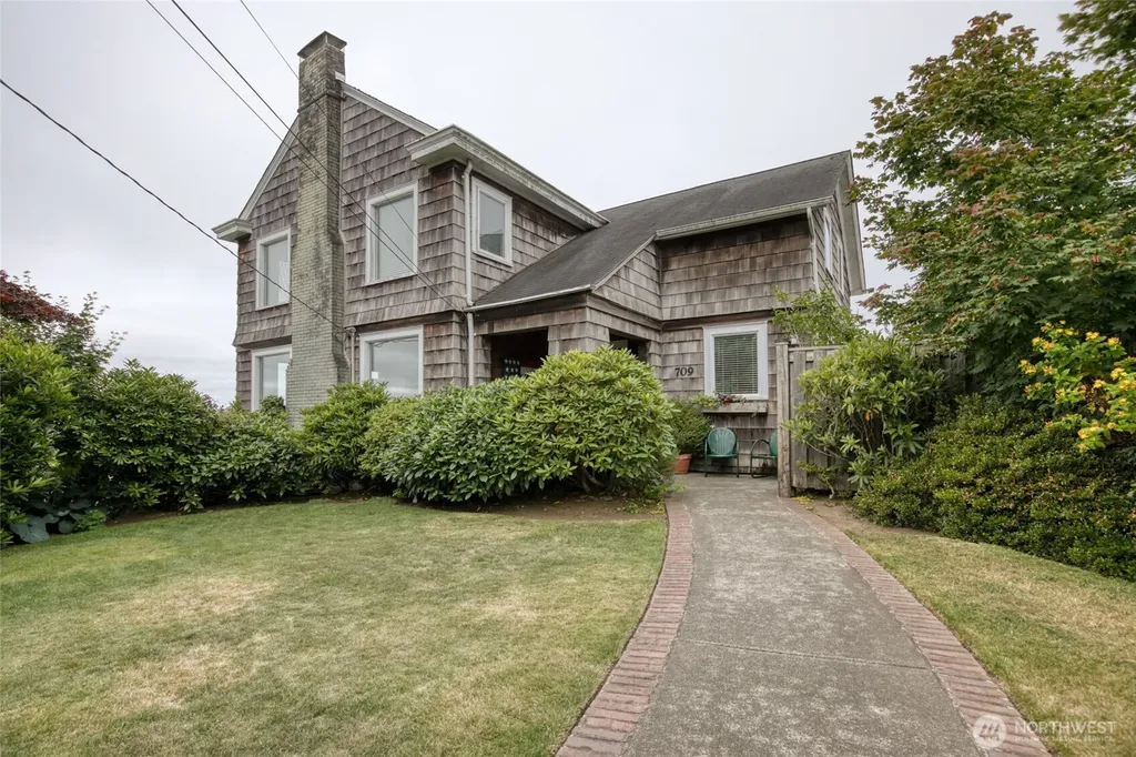 709 N "N" Street Aberdeen WA 98520