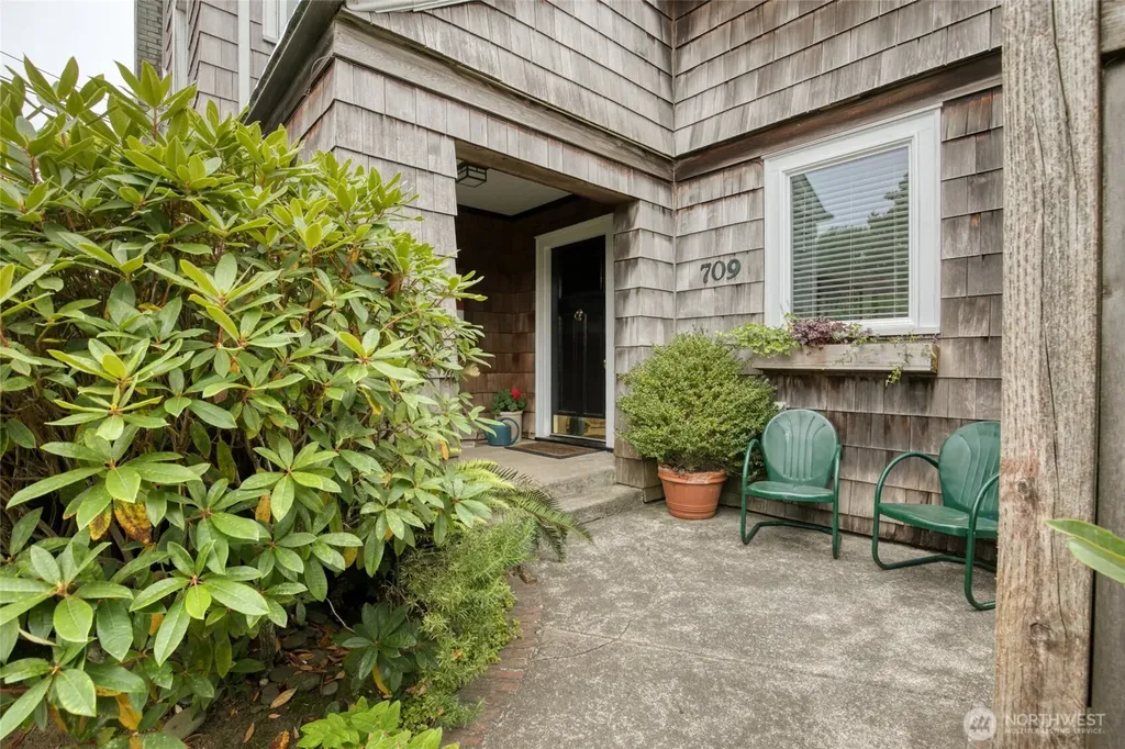 709 N "N" Street Aberdeen WA 98520