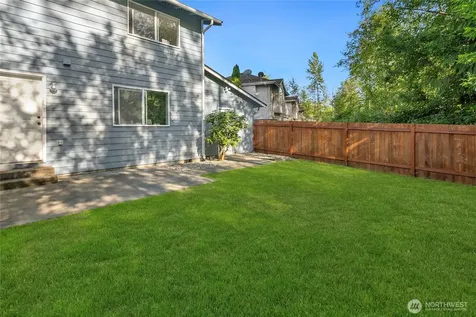 2424 99th Avenue NE Lake Stevens WA 98258