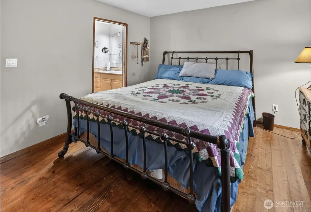 31 N Mallard Way W Hoodsport WA 98548