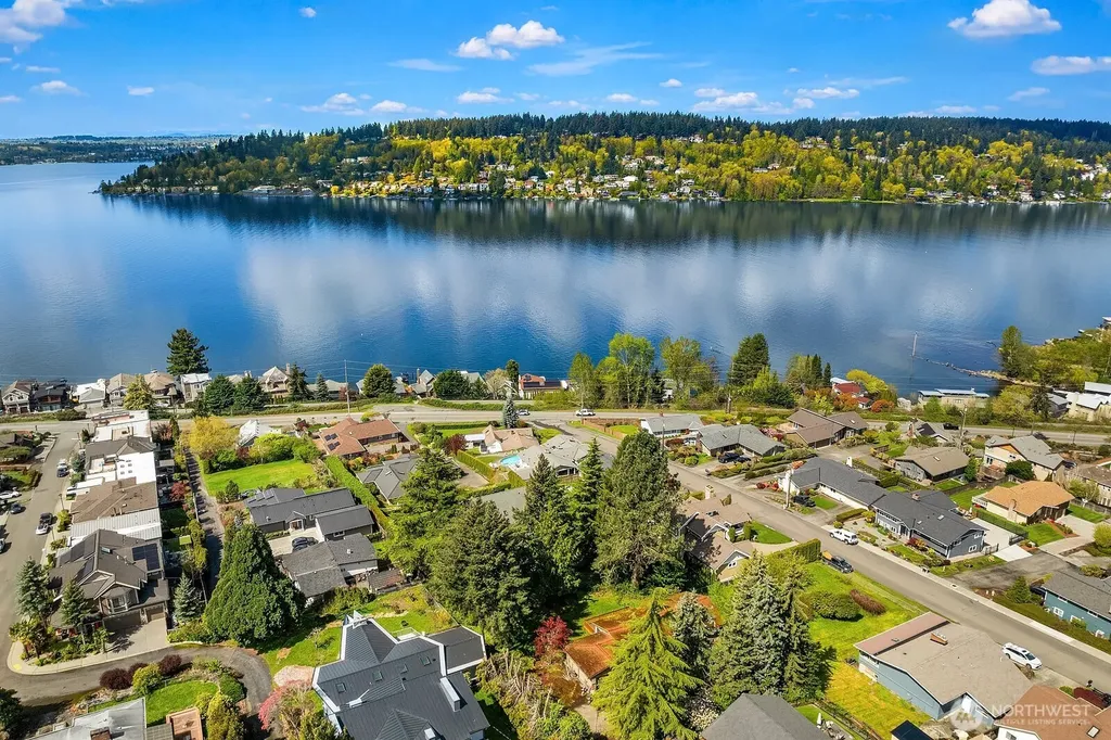 3737 Park Avenue N Renton WA 98056