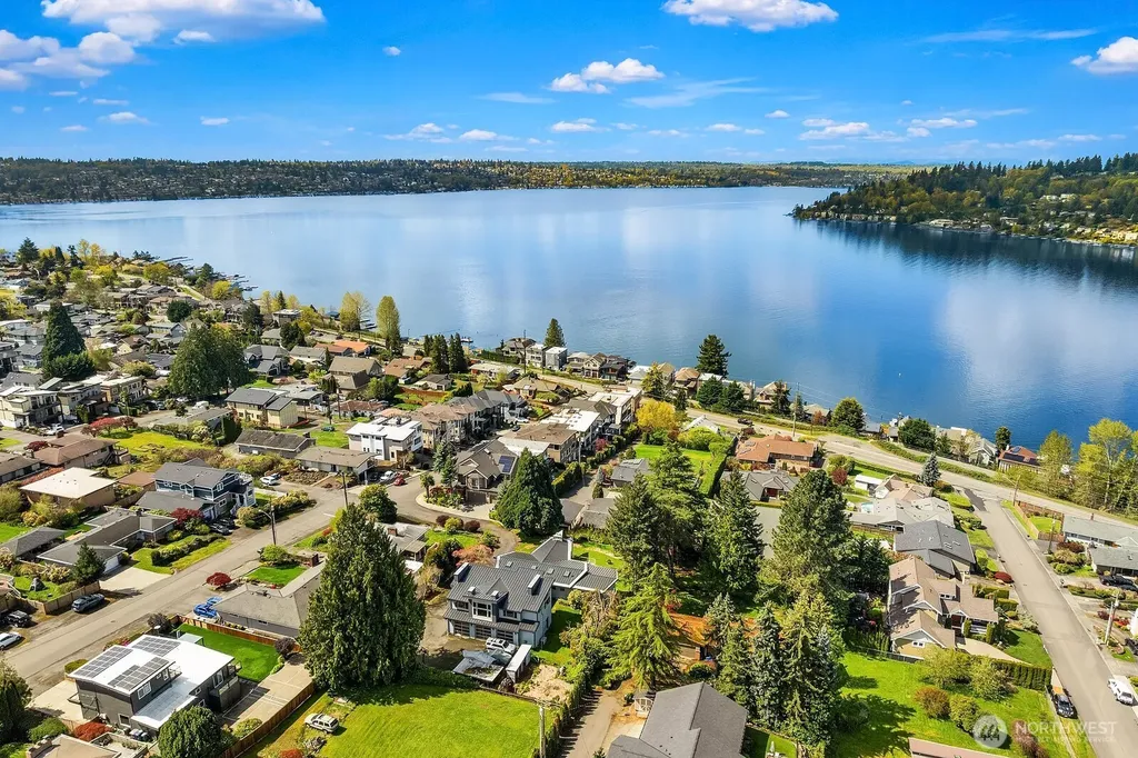 3737 Park Avenue N Renton WA 98056