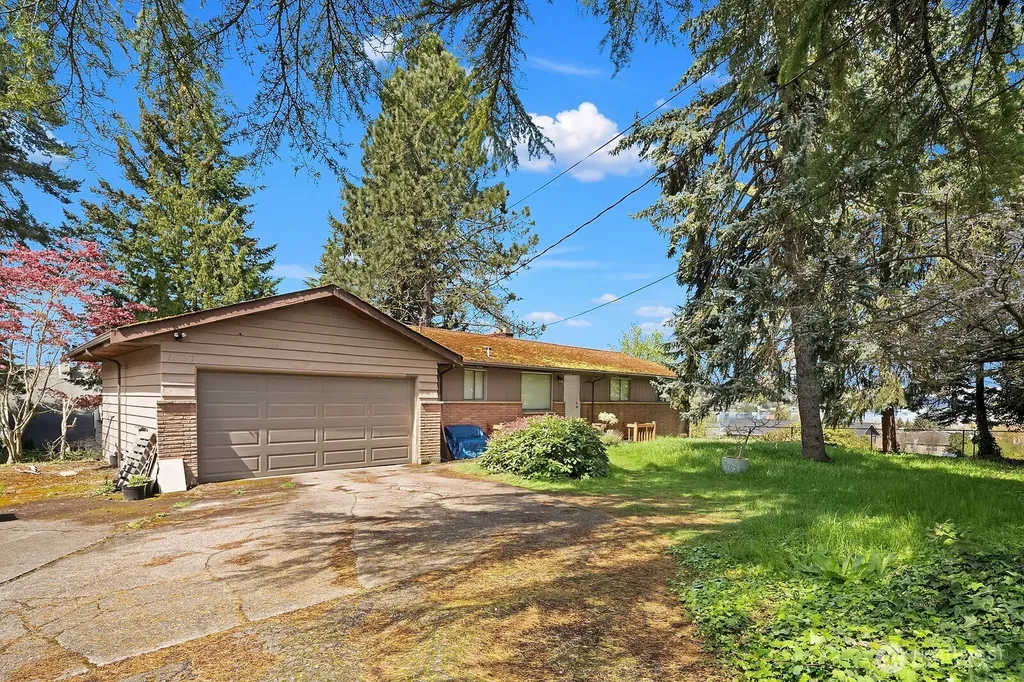 3737 Park Avenue N Renton WA 98056