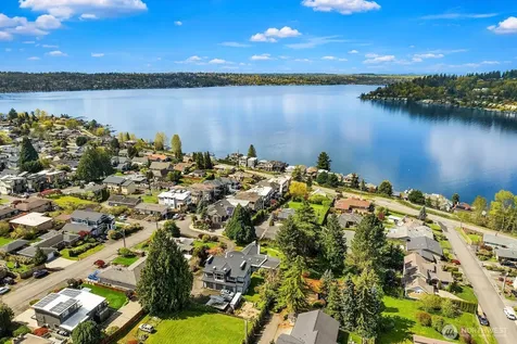 3737 Park Avenue N Renton WA 98056