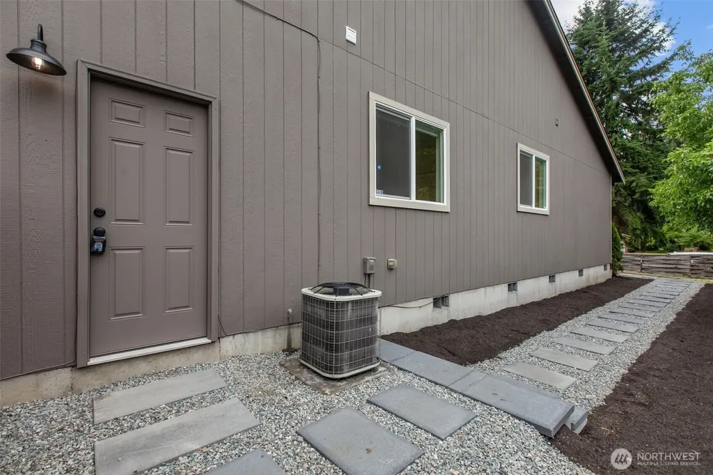 15106 14th Avenue Ct E Tacoma WA 98445