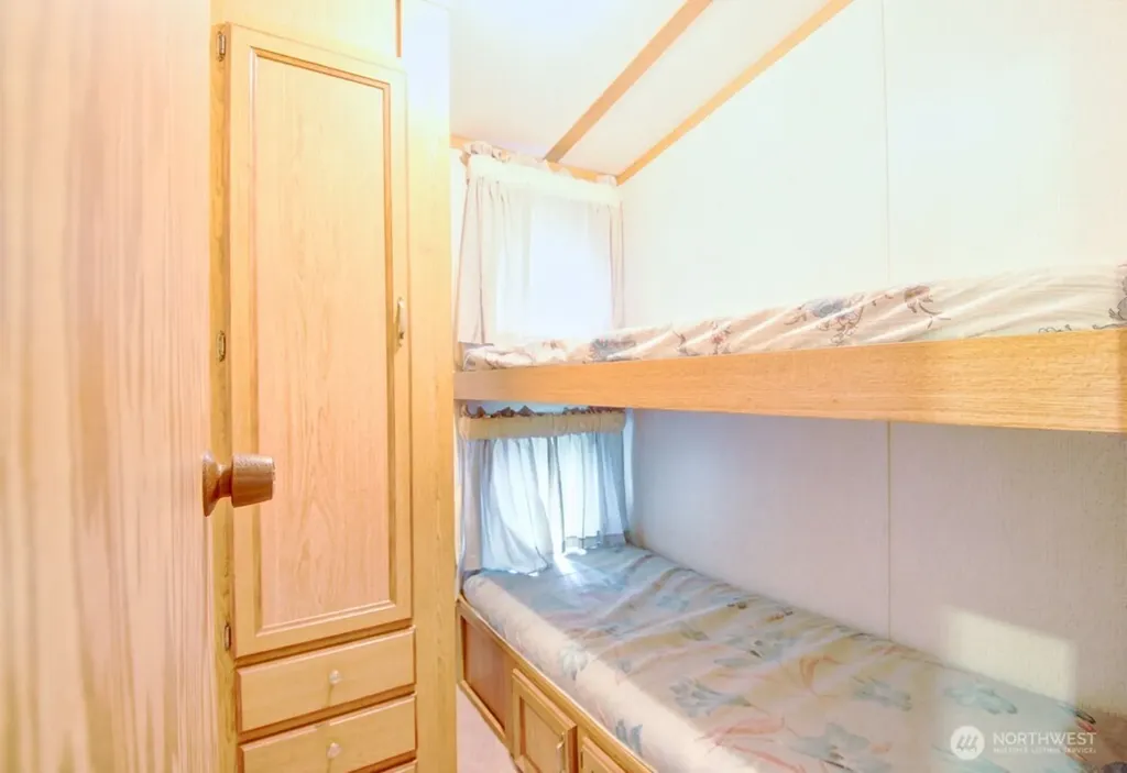 232 Schinn Canyon Drive Deming WA 98244