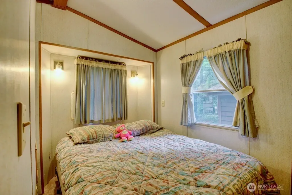 232 Schinn Canyon Drive Deming WA 98244