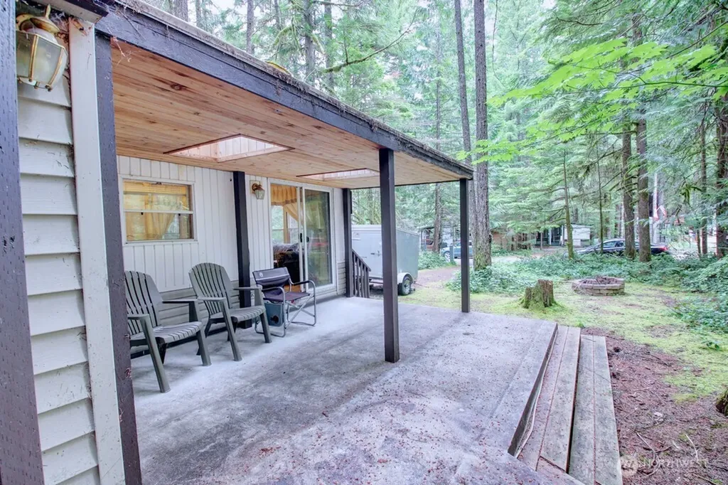 232 Schinn Canyon Drive Deming WA 98244
