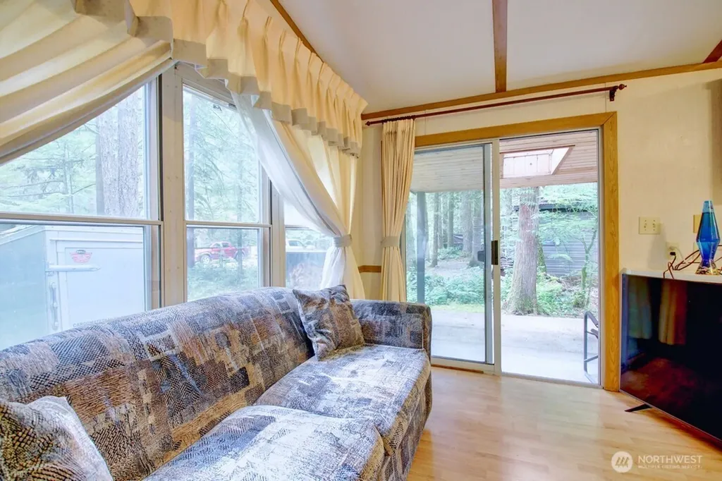 232 Schinn Canyon Drive Deming WA 98244