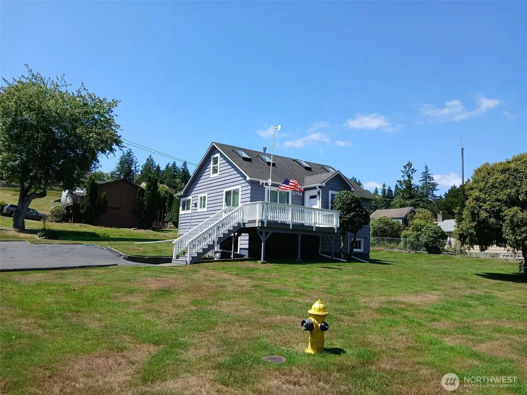 2703 Bench Drive Aberdeen WA 98520