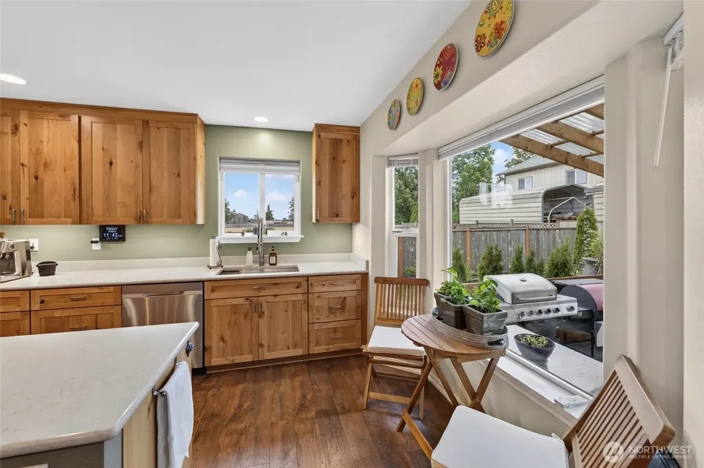 162 E Cobblestone Lane Sequim WA 98382