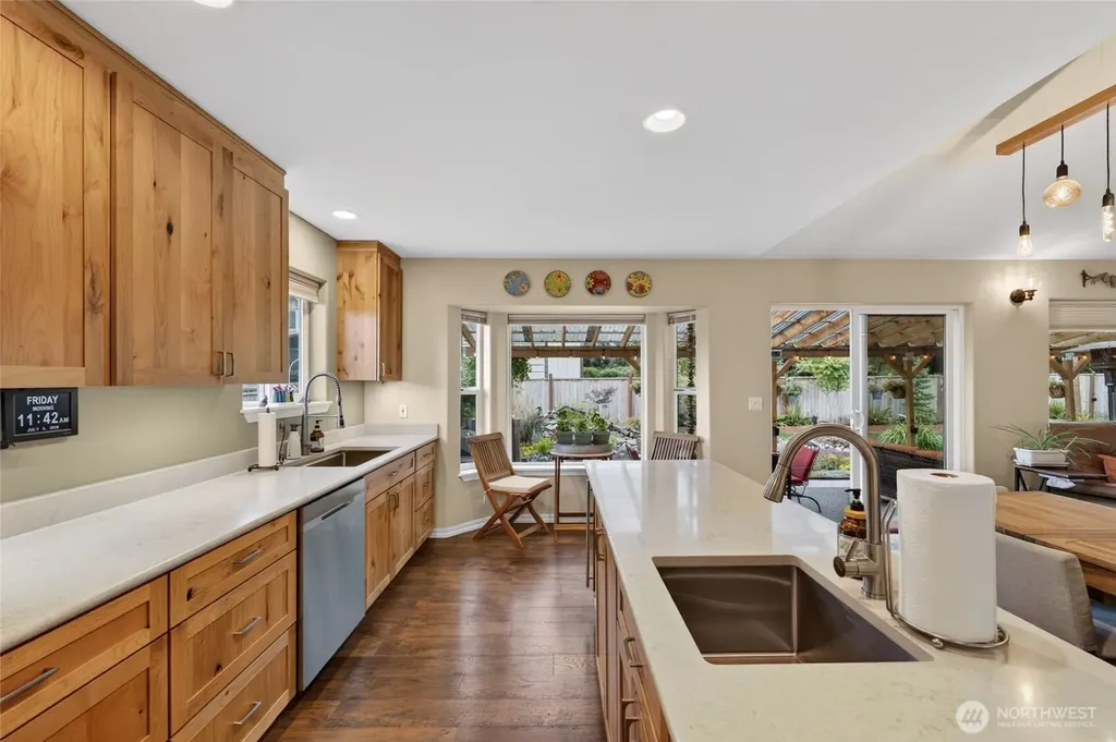 162 E Cobblestone Lane Sequim WA 98382
