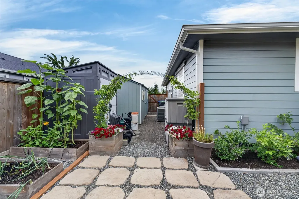 162 E Cobblestone Lane Sequim WA 98382