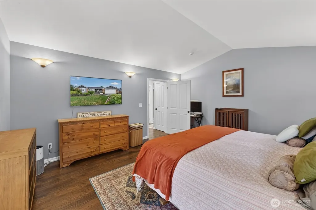 162 E Cobblestone Lane Sequim WA 98382
