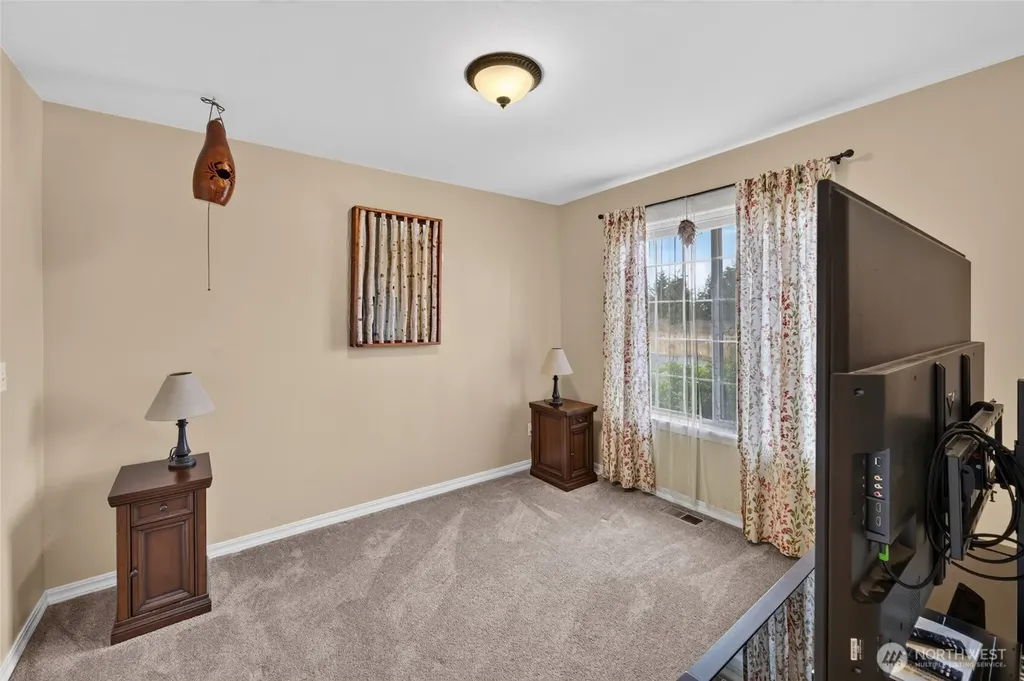 162 E Cobblestone Lane Sequim WA 98382