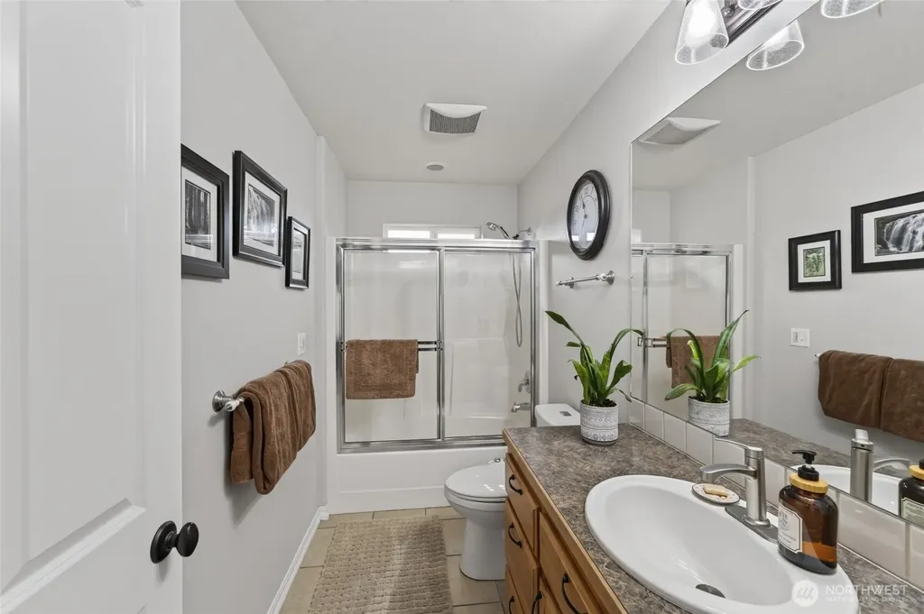 162 E Cobblestone Lane Sequim WA 98382